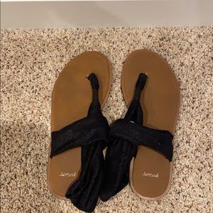 Sanuk sandals